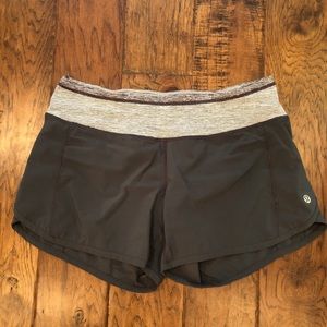 Lululemon Speed Up lined short, size 4, gray color